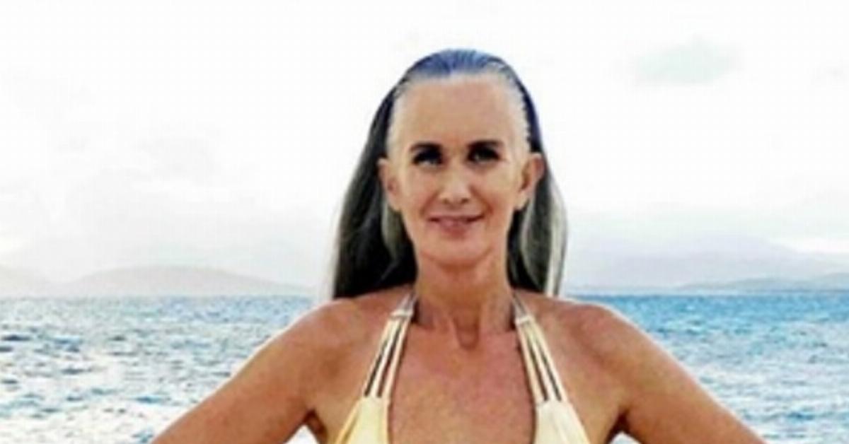 Esta mulher de 56 anos não tem vergonha do seu corpo. Quando ela apareceu de biquini, as pessoas ao redor do mundo pararam para olhar.