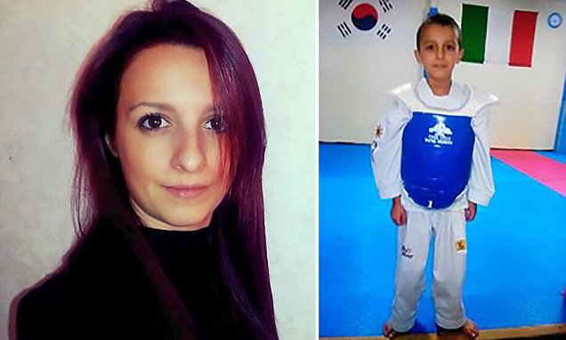 Mulher italiana matou o seu filho de 8 anos porque ele descobriu que ela estava a trair o pai com o seu avô
