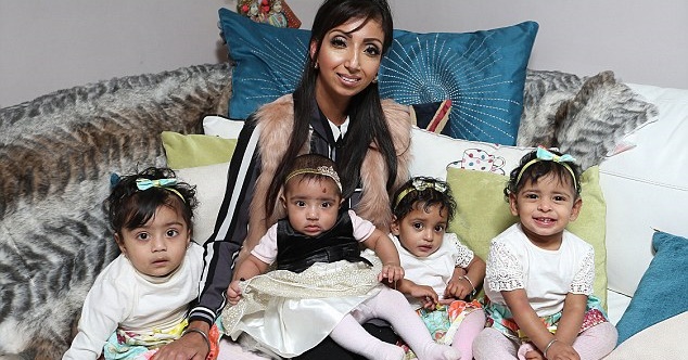 Após 17 abortos, britânica com leucemia dá à luz quatro meninas