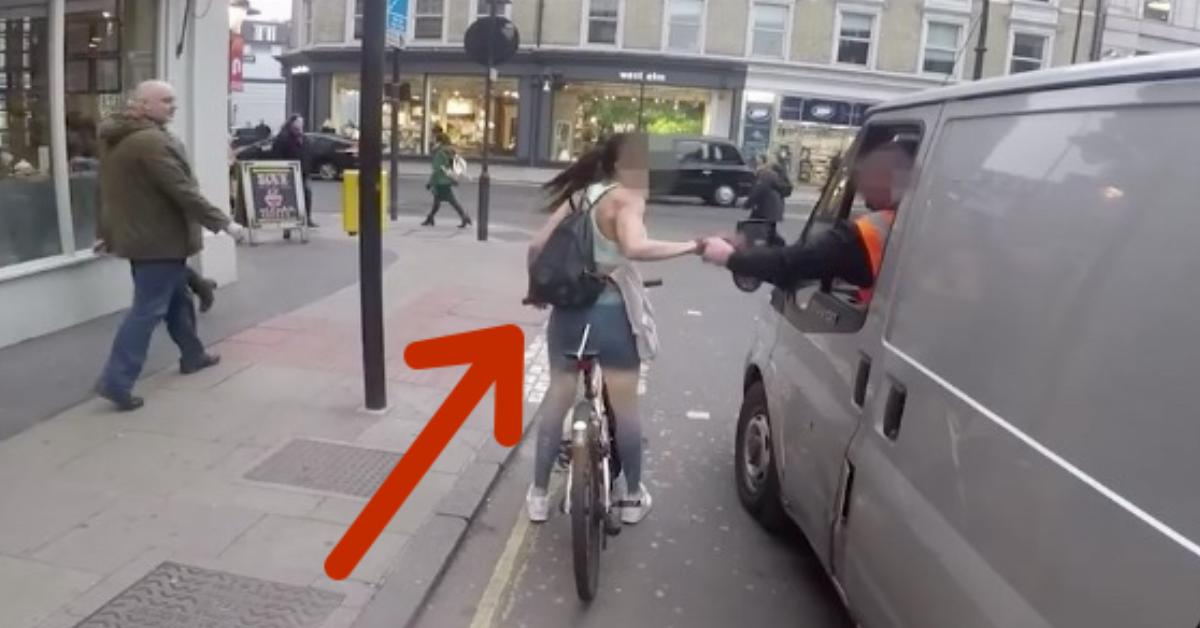 Este homem na carrinha branca ASSEDlOU esta ciclista, a maneira com que ela se vingou tornou-se viral!
